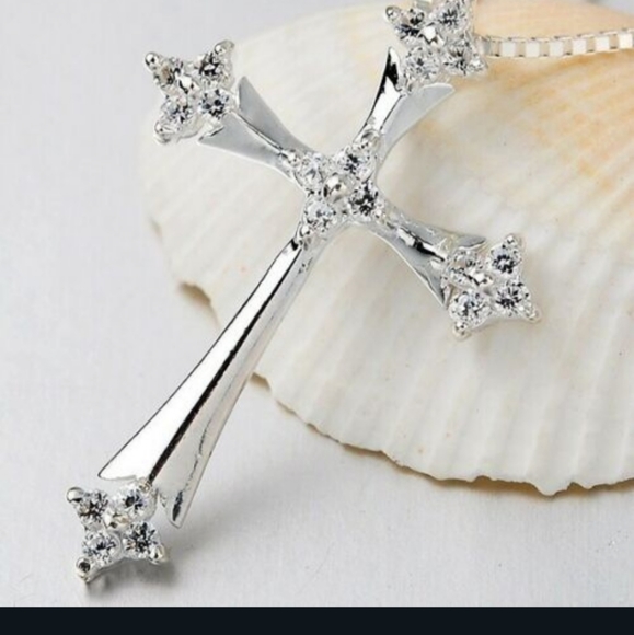 Jewelry - Gorgeous Silver Cross with Swarovski Crystals